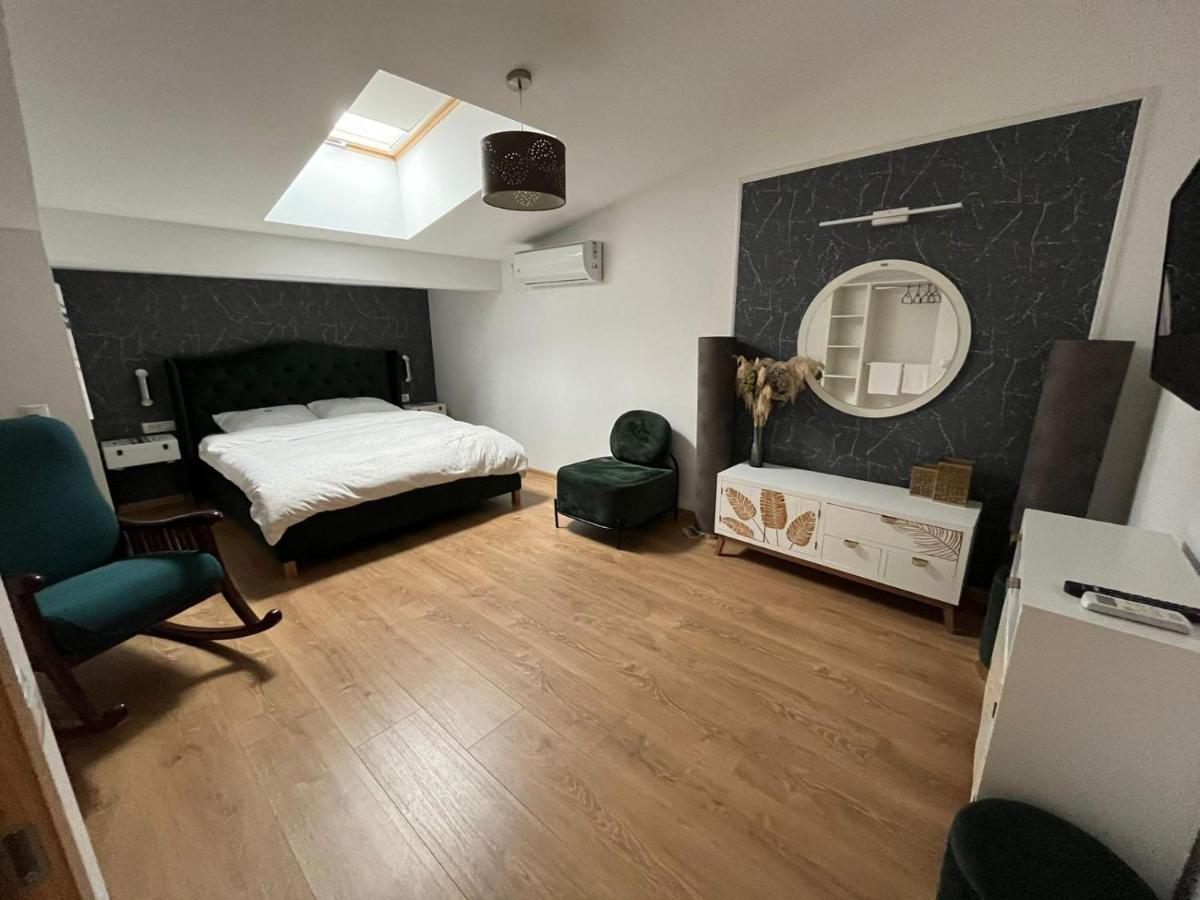Duplex Lux - Thoria Lägenhet Bukarest Exteriör bild