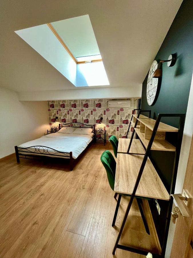 Duplex Lux - Thoria Lägenhet Bukarest Exteriör bild