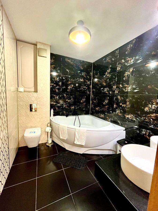 Duplex Lux - Thoria Lägenhet Bukarest Exteriör bild