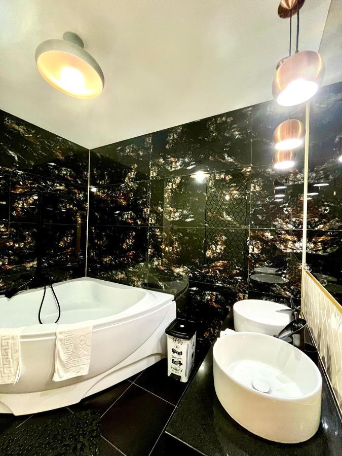 Duplex Lux - Thoria Lägenhet Bukarest Exteriör bild