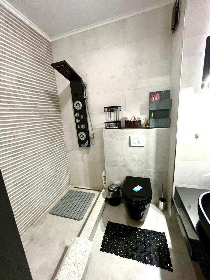 Duplex Lux - Thoria Lägenhet Bukarest Exteriör bild